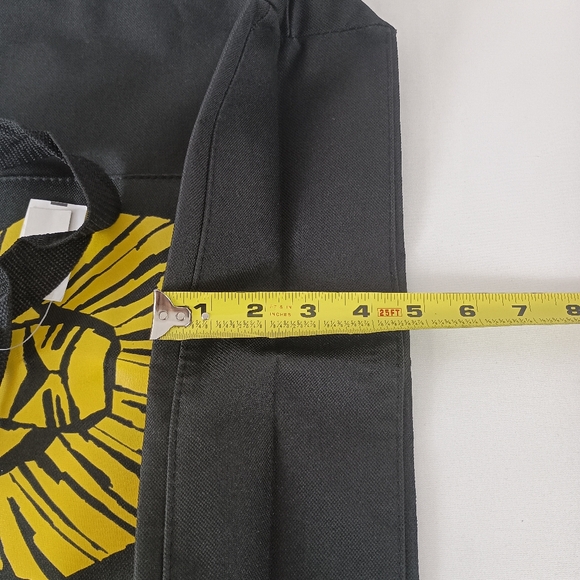 NWT Disney's The Lion King Zip Tote - Picture 7 of 10